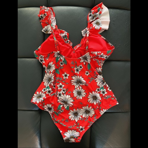 NWOT - Jessica Simpson Ruffle One Piece Swim Suit - Picture 3 of 3